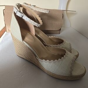 Bandolino Cream Wedge Sandals